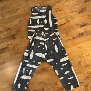 Abstract Patterned Sleeveless Top and Pants Set by UZI NYC